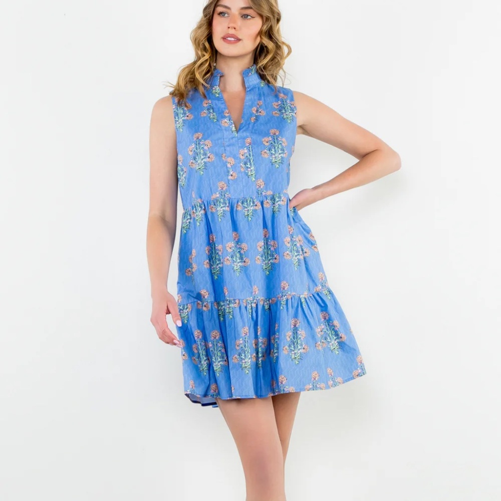 NWT THML V-neck Floral Pattern Dress